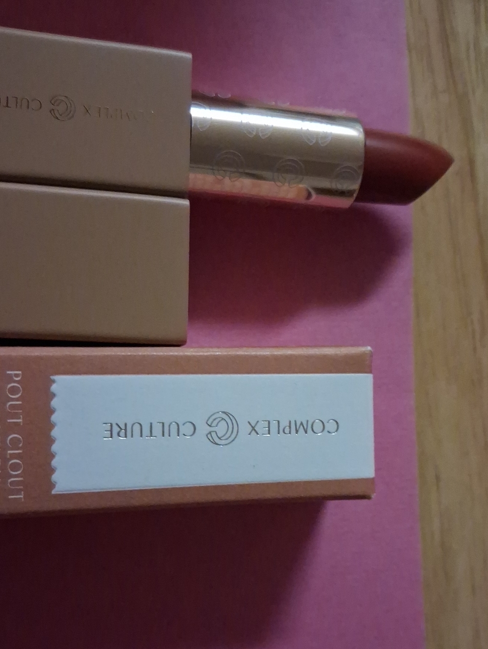 Pout Clout Lipstick - Legit